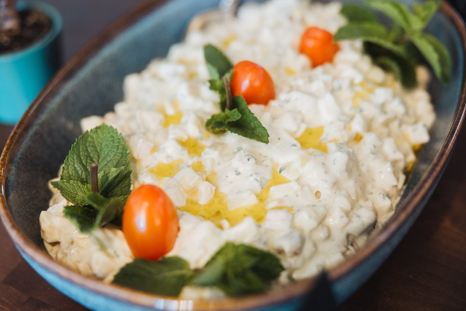 Auberginensalat an Joghurt-Sauce